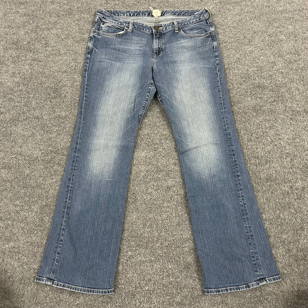 Gap Flare Jeans Womens Size 12/31 Blue Curve Flare Medium Wash Casual Denim